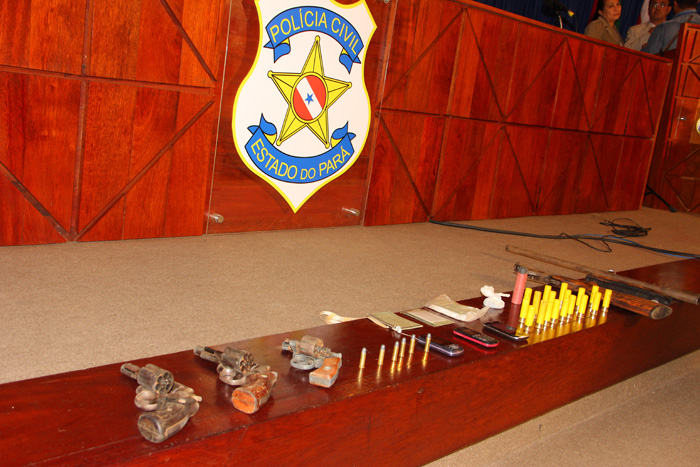 
        
            Polícia apresenta assassinos de extrativistas
        
    