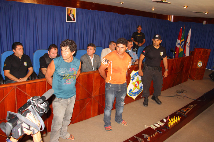 
        
            Polícia apresenta assassinos de extrativistas
        
    