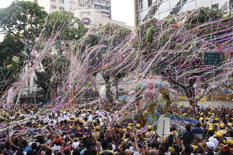 
        
            Festa da fé e devoção nas ruas de Belém
        
    