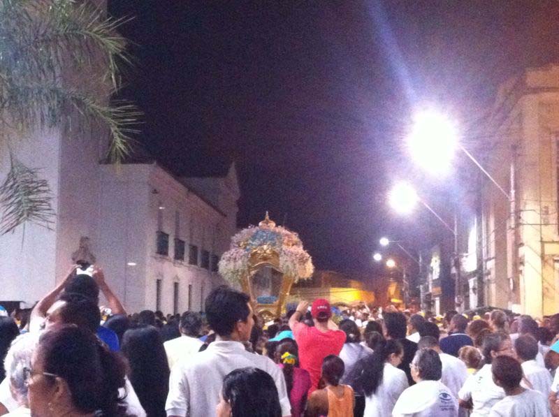 
        
            Festa da fé e devoção nas ruas de Belém
        
    