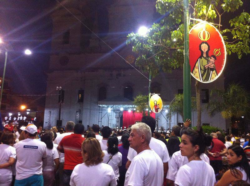 
        
            Festa da fé e devoção nas ruas de Belém
        
    