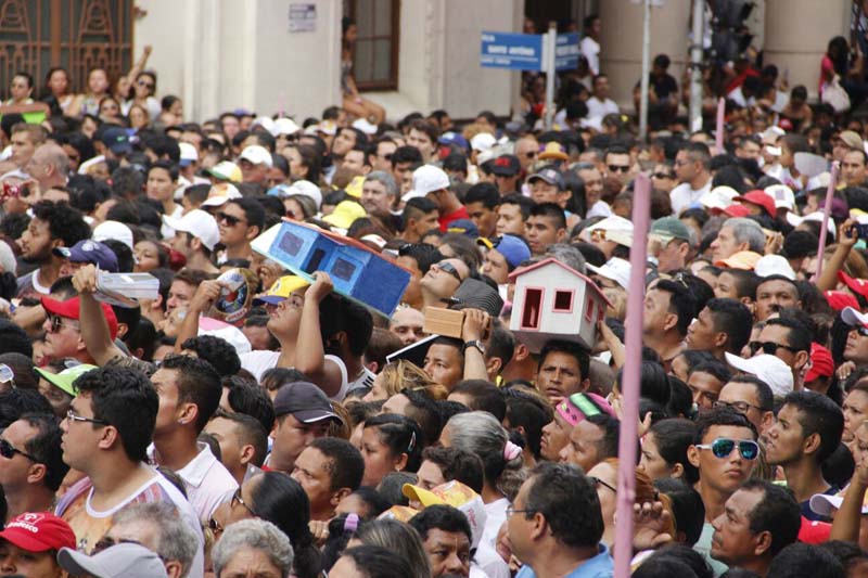 
        
            Festa da fé e devoção nas ruas de Belém
        
    