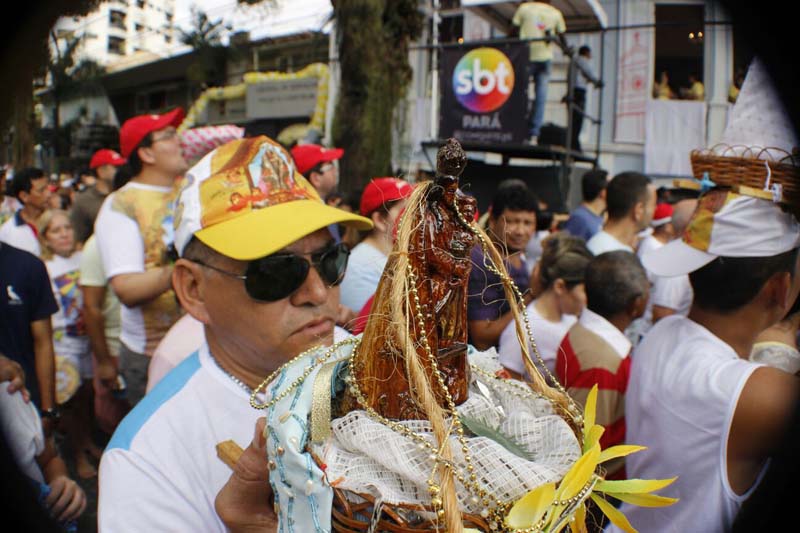 
        
            Festa da fé e devoção nas ruas de Belém
        
    