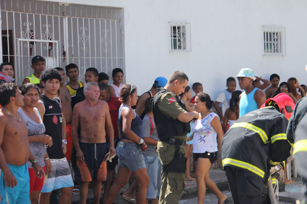 
        
            Incêndio destruiu cinco casas na Sacramenta
        
    