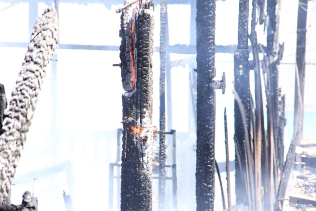 
        
            Incêndio destruiu cinco casas na Sacramenta
        
    