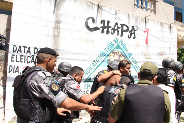 
        
            Mulher é baleada em assalto no Telégrafo
        
    