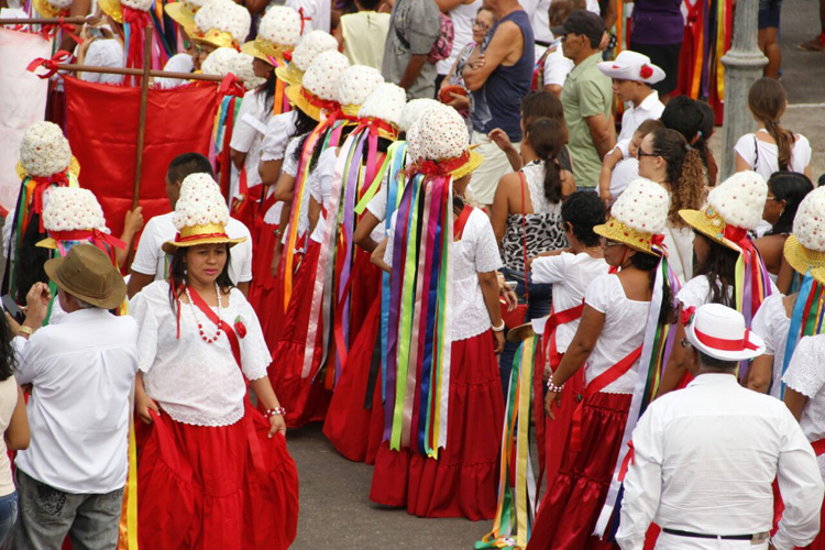 
        
            Fiéis rendem homenagens à São Benedito em Bragança
        
    