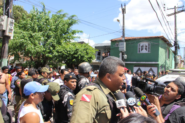 
        
            Mulher é baleada em assalto no Telégrafo
        
    