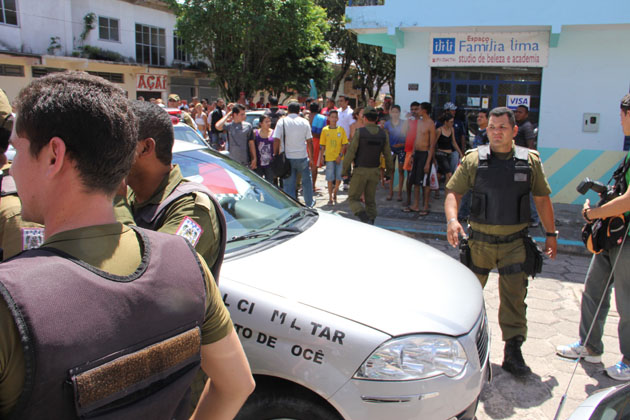 
        
            Mulher é baleada em assalto no Telégrafo
        
    