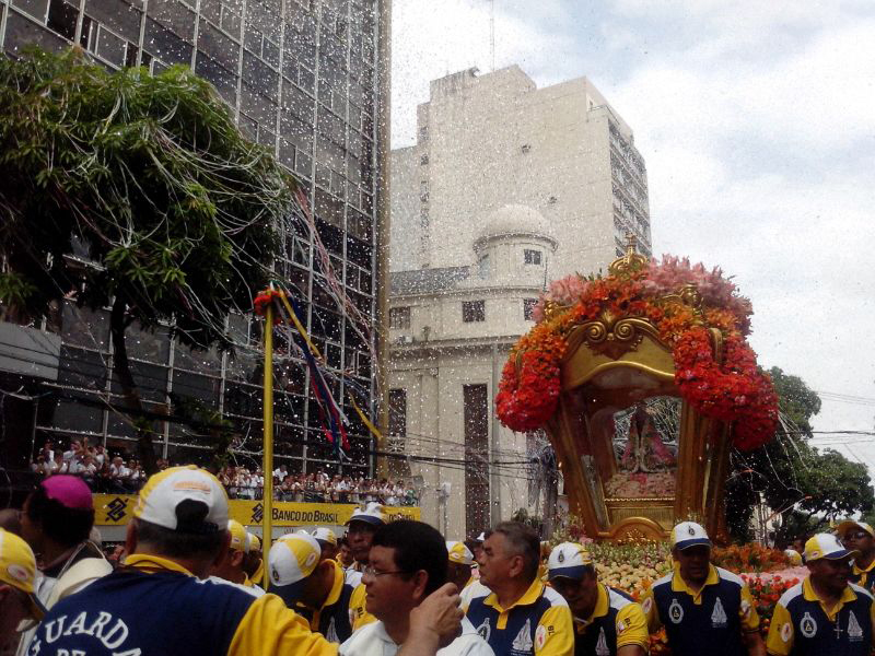 
        
            Círio de Nazaré leva multidão às ruas de Belém
        
    