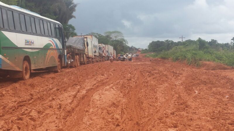 
        
            Atoleiro de mais de 10 km deixa Transamazônica intrafegável
        
    