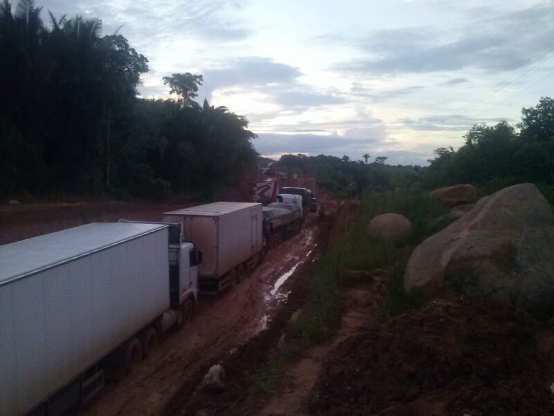 
        
            Atoleiro de mais de 10 km deixa Transamazônica intrafegável
        
    