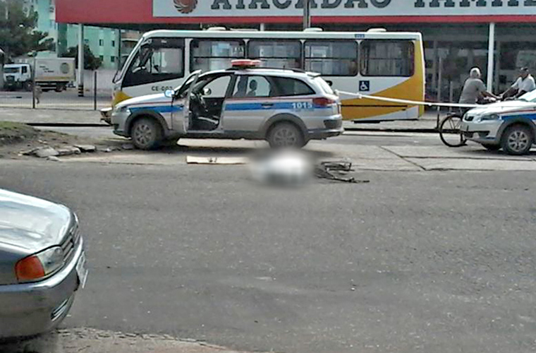 
        
            Viatura da PM atropela e mata ciclista
        
    
