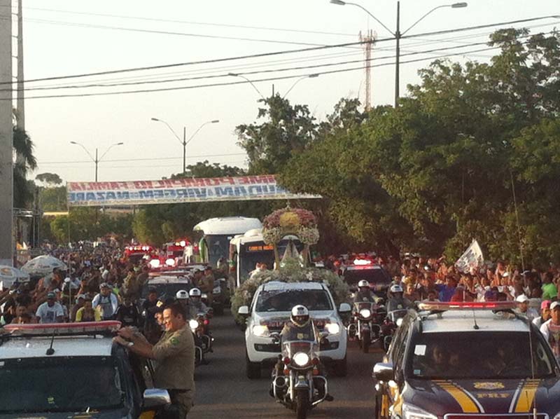 
        
            Romaria dos Rodoviários movimenta devotos
        
    