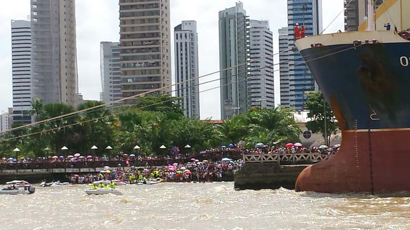 
        
            Romaria Fluvial reuniu mais de 500 embarcações
        
    