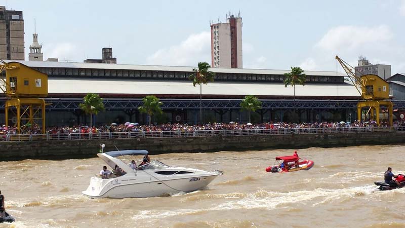 
        
            Centenas de fiéis acompanharam a Moto Romaria
        
    