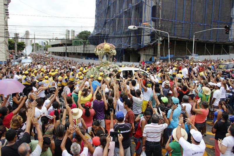 
        
            Centenas de fiéis acompanharam a Moto Romaria
        
    