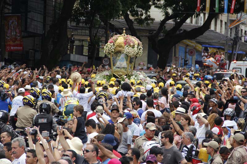 
        
            Centenas de fiéis acompanharam a Moto Romaria
        
    
