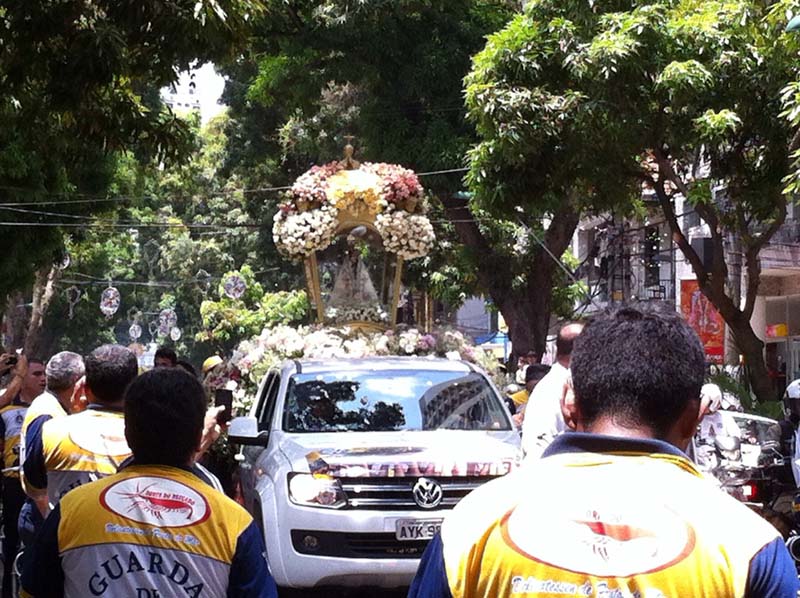 
        
            Centenas de fiéis acompanharam a Moto Romaria
        
    