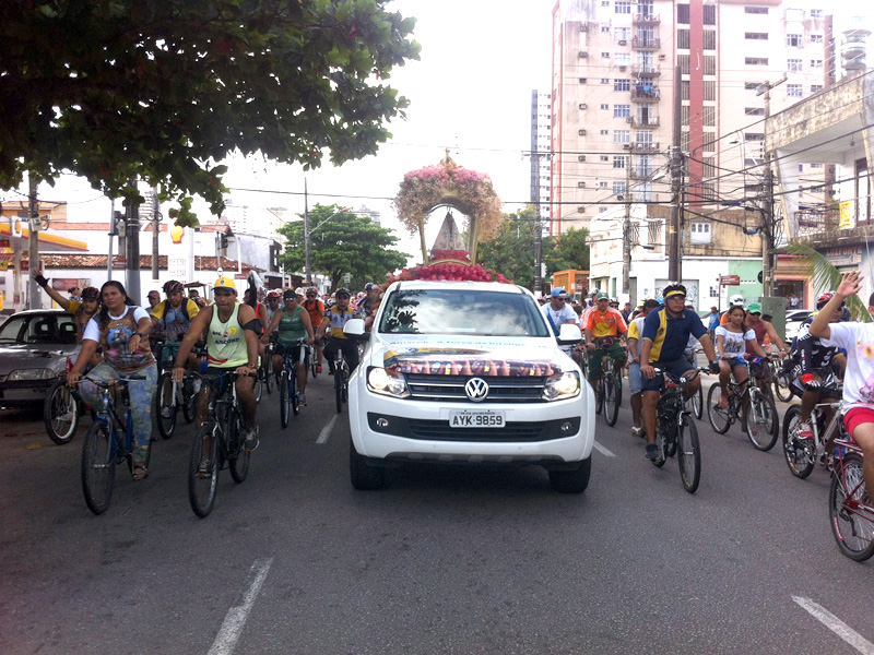 
        
            Ciclo Romaria reúne multidão de fiéis em Belém
        
    