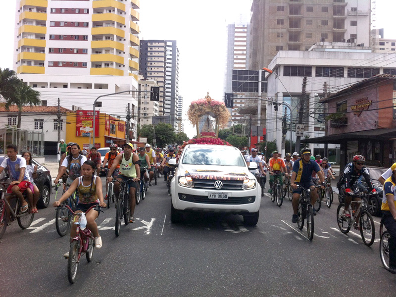 
        
            Ciclo Romaria reúne multidão de fiéis em Belém
        
    