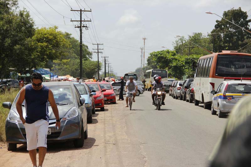 
        
            Familiares e amigos relembram entes queridos
        
    