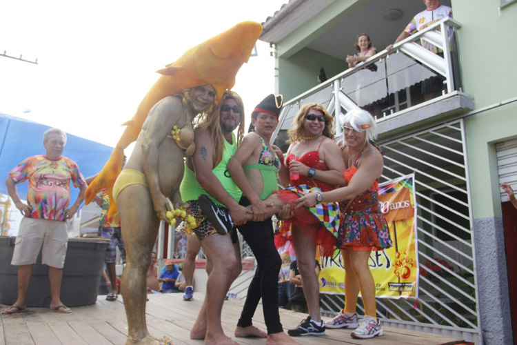 
        
            Blocos fazem a folia no Carnaval de Vigia
        
    