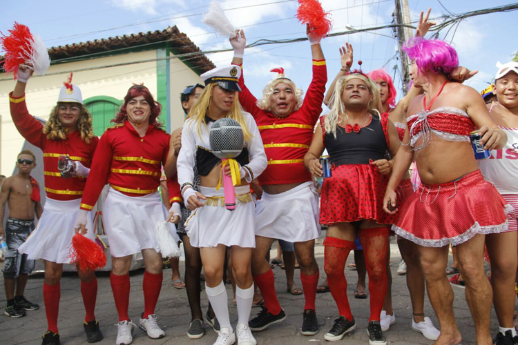 
        
            Blocos fazem a folia no Carnaval de Vigia
        
    