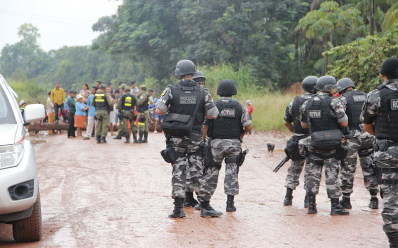 
        
            População paraense protesta contra demora em obras de ponte
        
    