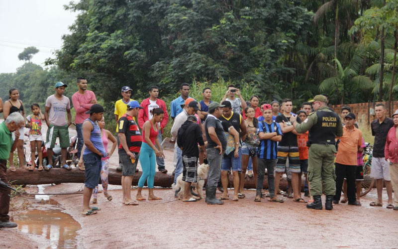 
        
            População paraense protesta contra demora em obras de ponte
        
    