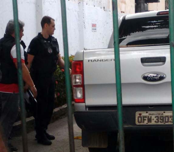
        
            Polícia desarticula esquema da venda de CNH
        
    