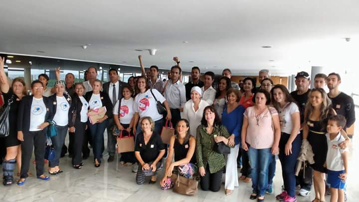 
        
            Amigas criam grupo solidário contra o câncer
        
    