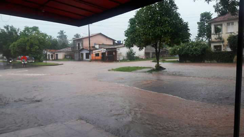 
        
            Forte chuva assusta população de Soure
        
    