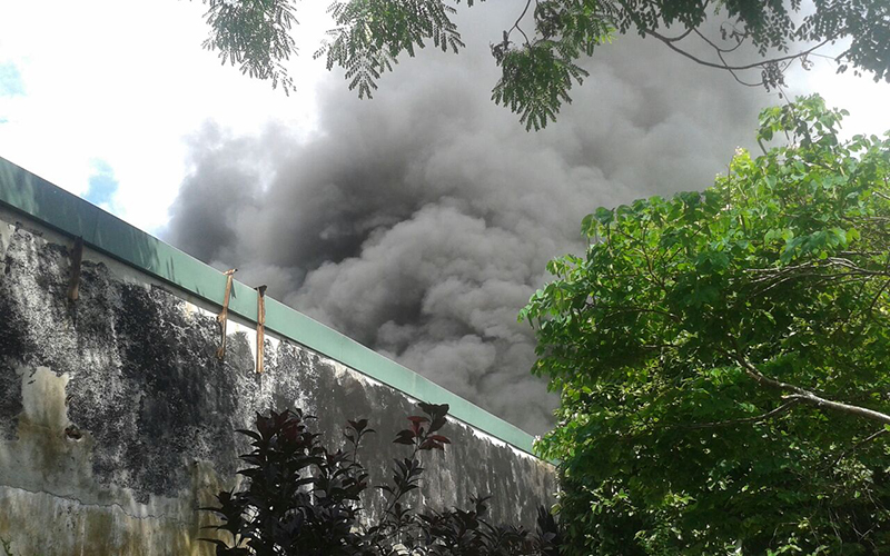 
        
            Veja imagens do incêndio em lojas de Castanhal
        
    