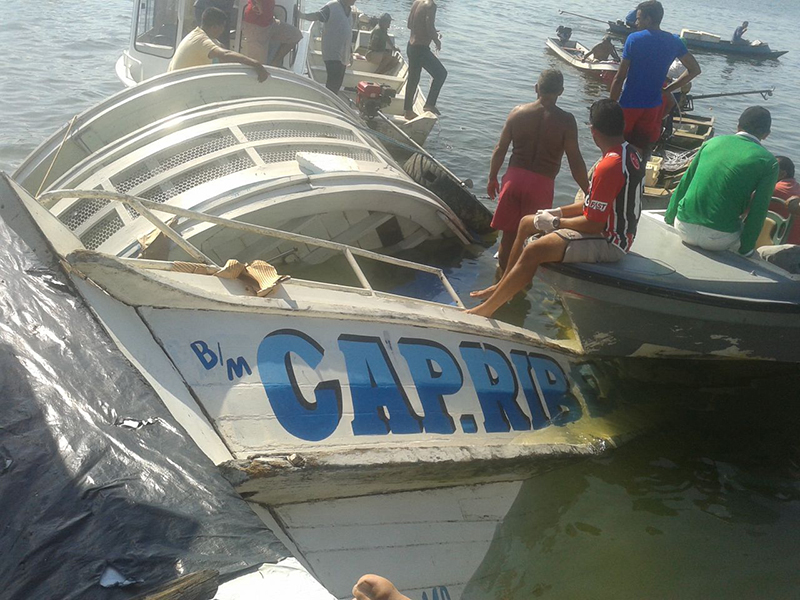 
        
            Embarcação com 70 passageiros naufraga no Pará
        
    