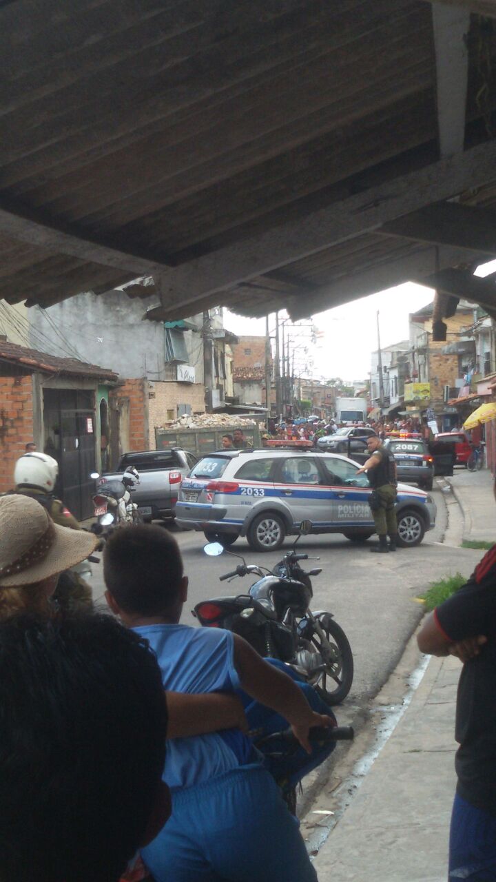 
        
            Policiais fazem cerco e prendem suposto integrante de milícia no Guamá
        
    
