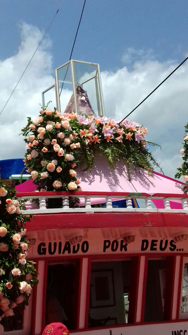
        
            Círio de Vigia homenageia Nossa Senhora de Nazaré 
        
    