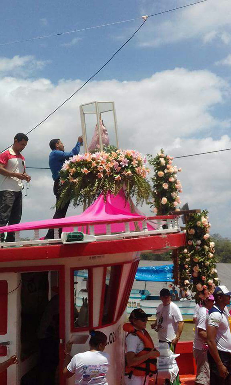 
        
            Círio de Vigia homenageia Nossa Senhora de Nazaré 
        
    