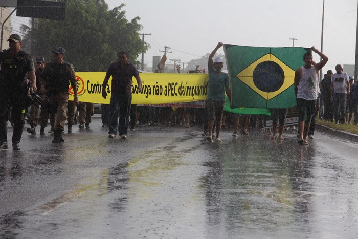 
        
        
            Manifestantes cobram melhorias em Ananindeua
        
    
