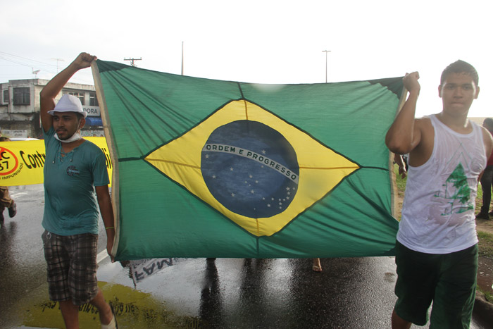 
        
        
            Manifestantes cobram melhorias em Ananindeua
        
    