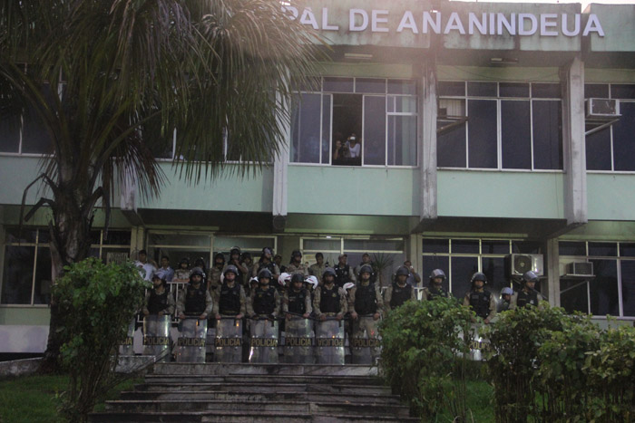 
        
        
            Manifestantes cobram melhorias em Ananindeua
        
    