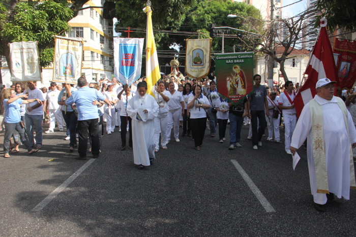 
        
            Procissão da Festa leva milhares de fiéis as ruas
        
    