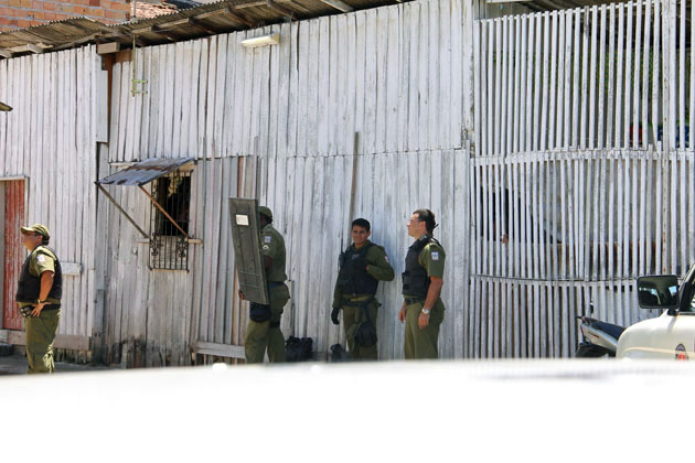 
        
            Termina assalto com refém na Pedreira
        
    