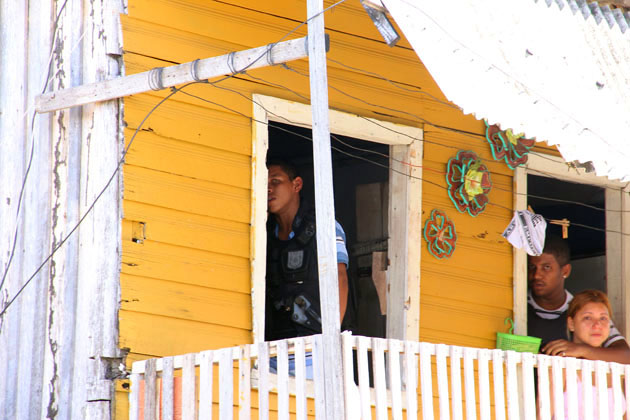 
        
            Termina assalto com refém na Pedreira
        
    