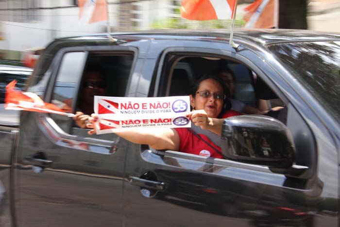 
        
            Carreata contra divisão do Pará percorre as ruas
        
    