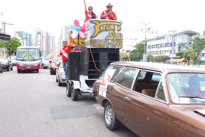 
        
            Carreata contra divisão do Pará percorre as ruas
        
    