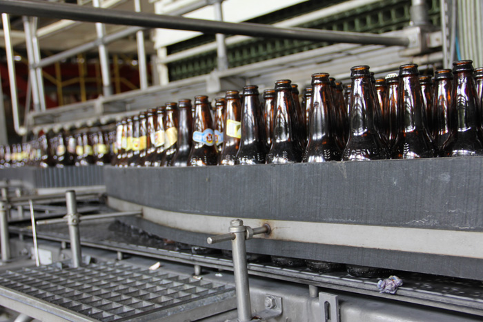 
        
            DOL e Cerpa entregam prêmio a vencedor de promoção
        
    