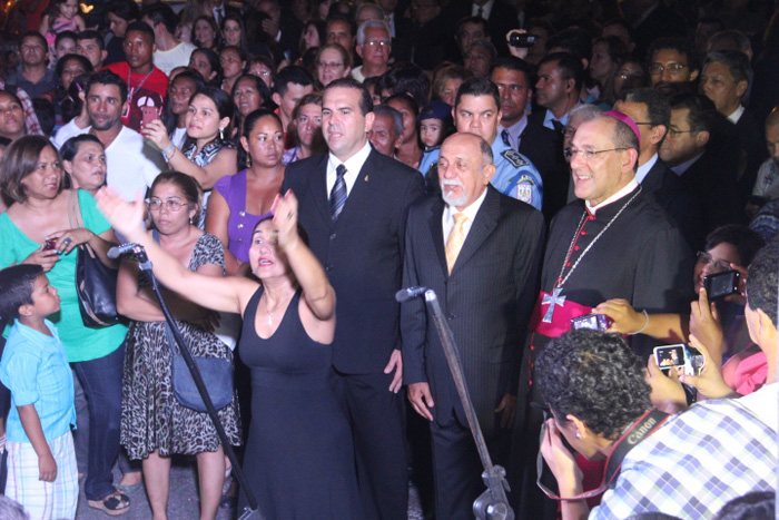 
        
            Arcebispo celebra missa de abertura oficial do Círio
        
    