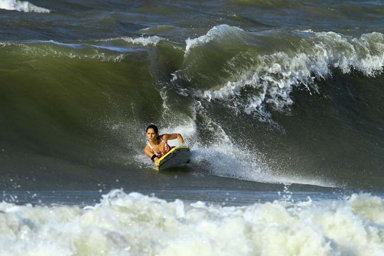 
        
            Exposição mostra surf em praias amazônicas
        
    
