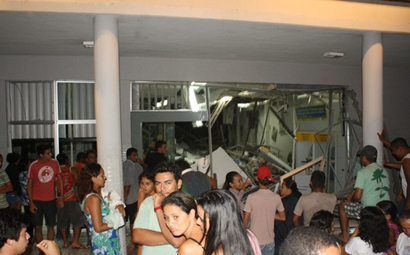 
        
            Banco do Brasil é atacado em São Miguel do Guamá
        
    